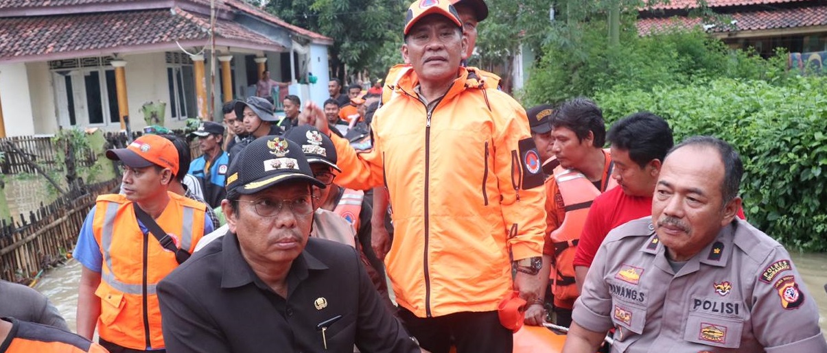 Respon Cepat, Plt. Bupati Indramayu Kunjungi Lokasi Banjir